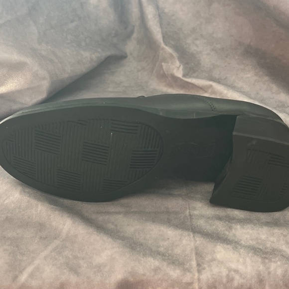 Cloudwalkers Black Loafers for Women - Picture 3 of 10